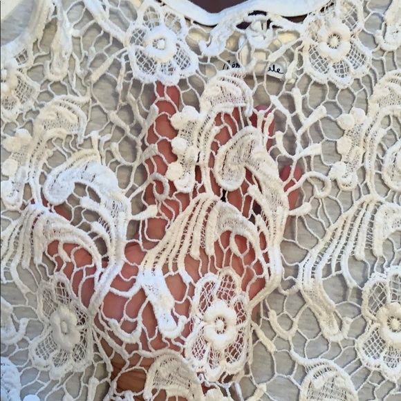 Crochet Crop Tank Top (Aeropostale, M) - Picture 3 of 3